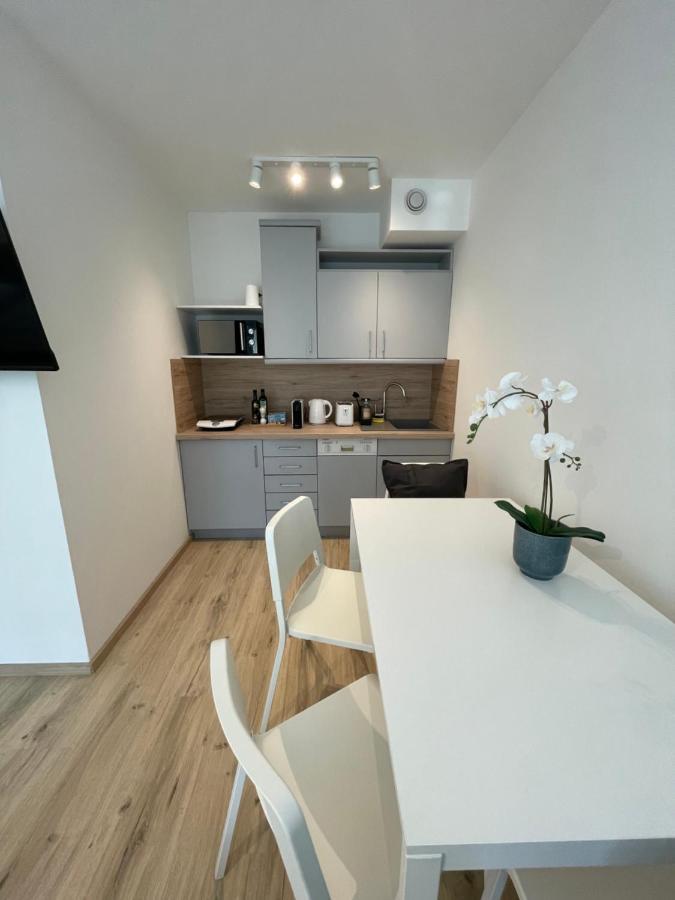 #Family & Friends# Ruhig, Gruen, Gleich In Der City Apartment เวียนนา ภายนอก รูปภาพ